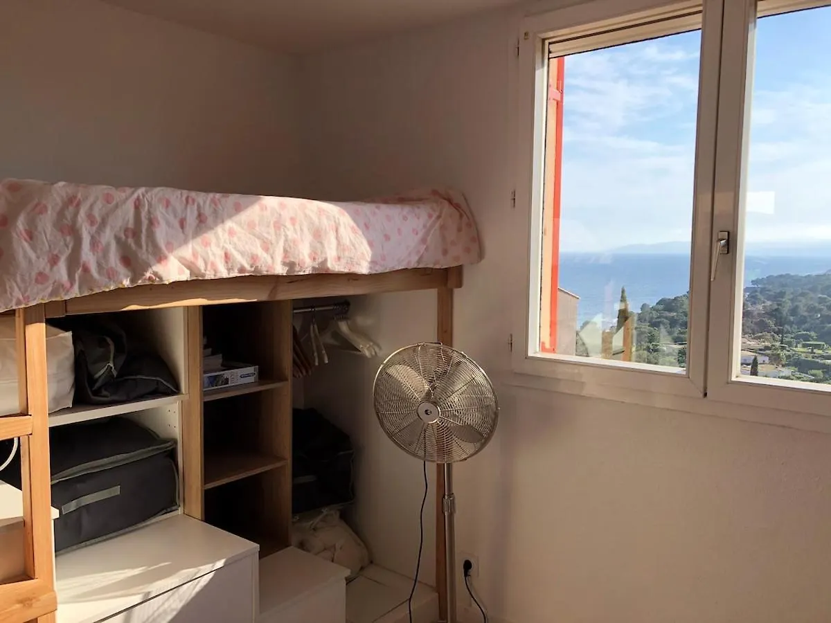 Maison 6 Personnes, Vue Mer, Plage A 500M, Calme, Piscine Saint-Raphael  Apartment