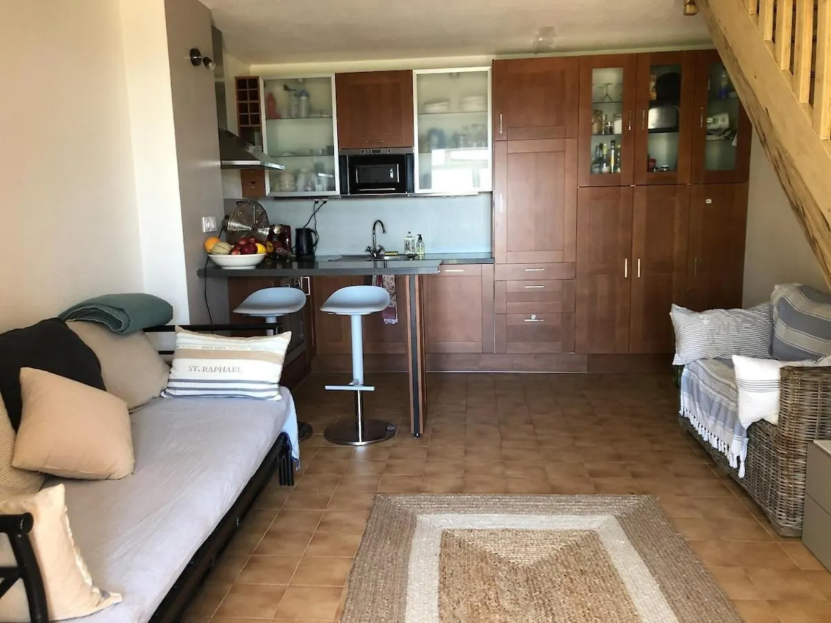 Maison 6 Personnes, Vue Mer, Plage A 500M, Calme, Piscine Saint-Raphael  0*, Saint-Raphael (Var) France