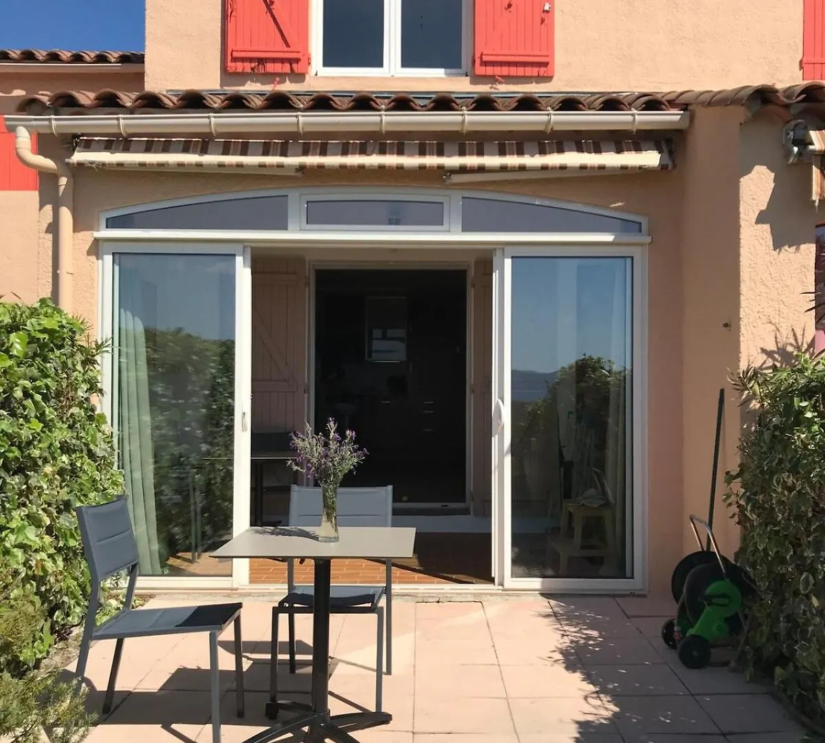 Maison 6 Personnes, Vue Mer, Plage A 500M, Calme, Piscine Saint-Raphael  0*, Saint-Raphael (Var) France