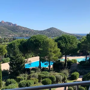 Raphael, Cap Esterel Le Hameau. Vue Apartment
